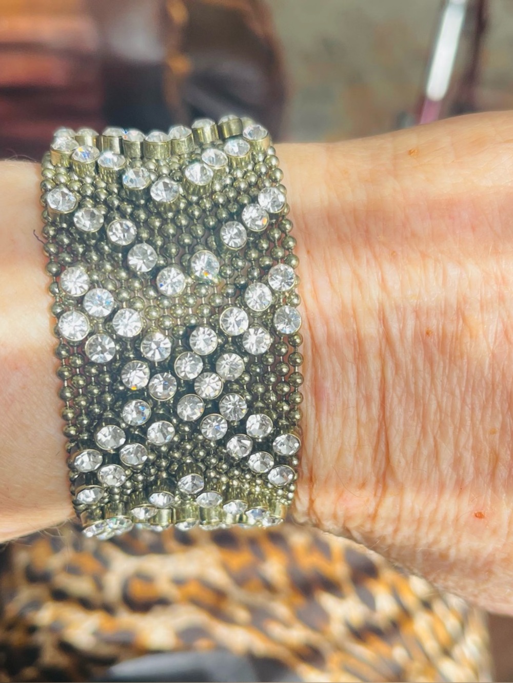 ⚜️Rhinestone Crystal Bezel Set Rhinestone Wide Stretch Metallic Mesh Bracelet